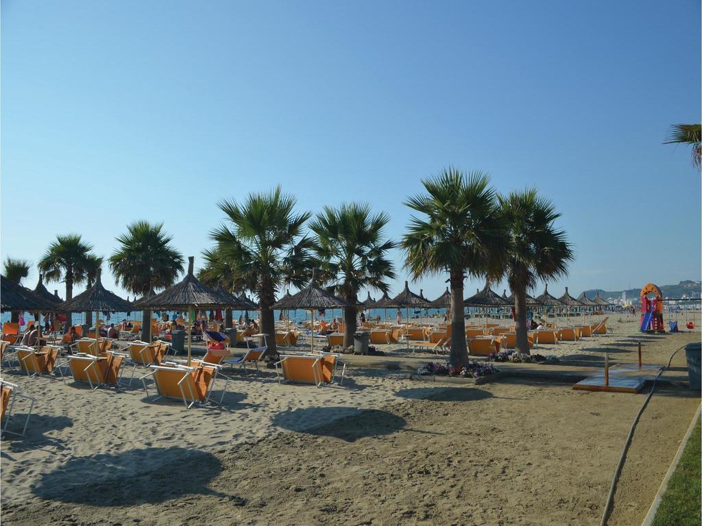 Holiday Home Pishat E Buta 28 格勒姆 外观 照片